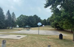 11717 Maywood Drive NE, Sparta, MI 49345