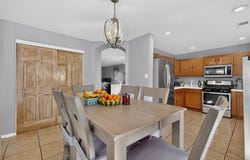 561 Via Patria SW, Albuquerque, NM 87121