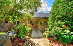 325 Weoka Court, Ellijay, GA 30540