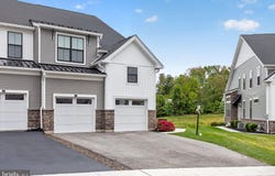 25 TAMARACK Circle, NORRISTOWN, PA 19403