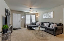 531 E Juniper Lane, Mustang, OK 73064