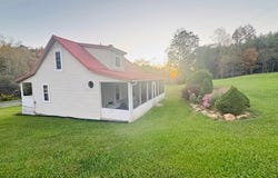 548 Hunters Ridge Rd, Dugspur, VA 24325