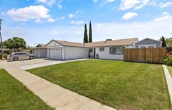 1176 Robin Avenue, Hanford, CA 93230