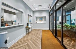 5300 HOLMES RUN Parkway, ALEXANDRIA, VA 22304
