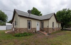 220 North Washington, Arnett, OK 73832