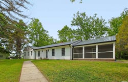 802 W MAIN Street, Vienna, IL 62995-1772