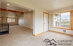 2249 Franklin St, Meeteetse, WY 82433
