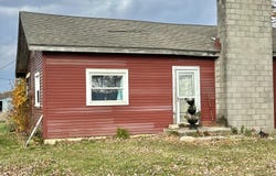 3240 E Reading Road E, Osseo, MI 49266