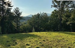 15 Little Rock Canyon Road, Lenoir, NC 28645