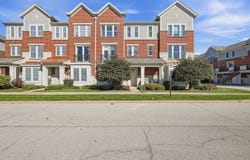 203 W Hyde Street, Arlington Heights, IL 60005