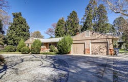 3283 Middleton Lane, Redding, CA 96002
