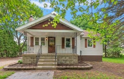 11781 8th Avenue NW, Grand Rapids, MI 49534