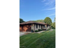 5795 Merwin Chase Road, Brookfield, OH 44403