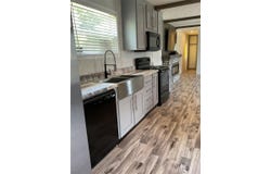 310 Randall Ave, Jefferson, TX 75657