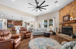 9467 Loop Road, Bellville, TX 77418