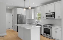 7 Fanning Avenue, Hampton Bays, NY 11946