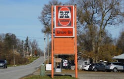 606 N Jefferson St, Silver Lake, IN 46982