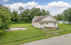 401 N 4th Street, Elwood, KS 66024