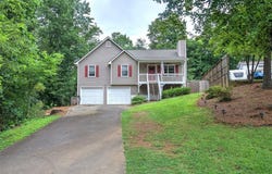 80 BROADLANDS Drive, White, GA 30184