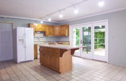 111 LINDSEY Avenue, OCONTO, WI 54153-1920