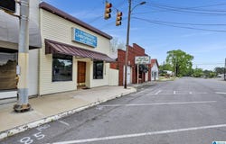 206 MAIN STREET, WARRIOR, AL 35180