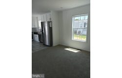 1405 FARRELL AVENUE, CHERRY HILL, NJ 08002