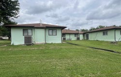 300 E Buchanan Avenue, Fairfield, IA 52556