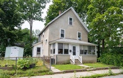 22 Orange St, Athol, MA 01331