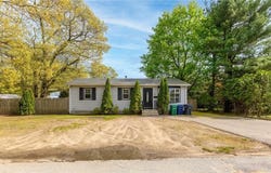 4 Ellsworth Street, Warwick, RI 02886