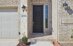 2701 Dickinson Drive, Corinth, TX 76210