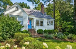 200 EUREKA Drive NE, Atlanta, GA 30305