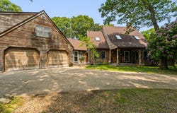 35 Tower Ridge Road, Oak Bluffs, MA 02557