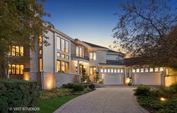1525 Woodcrest Court, Aurora, IL 60502