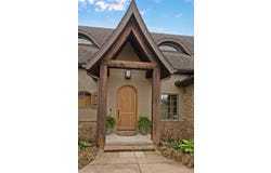 3810 E Cherry Street, Springfield, MO 65809