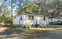 3055 Chestnut St., Loris, SC 29569