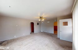 223 N 1st St, Greene, IA 50636