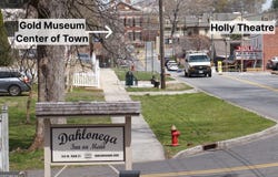 168 West Main Street, Dahlonega, GA 30533