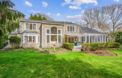 81 Osterville W Barnstable Road, Osterville, MA 02655