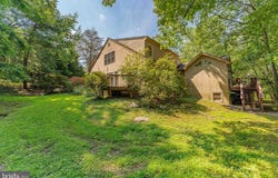 406 BRIGHTON CIRCLE, DEVON, PA 19333