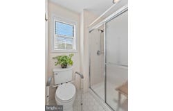 2 WINDMILL COURT, COLUMBUS, NJ 08022