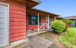 2562 DOVER Dr, Eugene, OR 97404