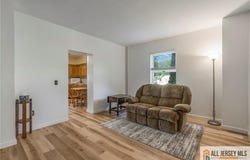 114 Runyon Avenue, Middlesex, NJ 08846