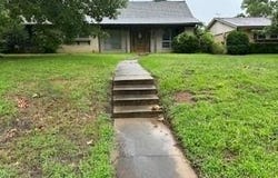 800 Glen Key Street, Denison, TX 75020