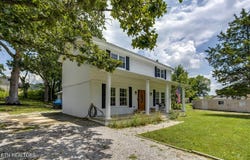 119 Baumgartner Rd, Harriman, TN 37748