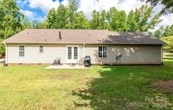 605 Hunters Way, Lexington, NC 27292