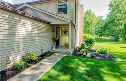 16 Devonshire Circle, Penfield, NY 14526