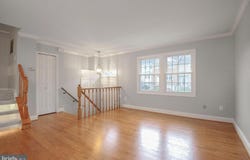 21806 LEATHERLEAF CIR, STERLING, VA 20164