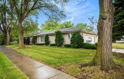 5301 Delaware Street, Merrillville, IN 46410