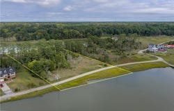 Carmines Island Road, Hayes, VA 23072