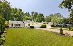 27933 Edgepark Boulevard, North Olmsted, OH 44070